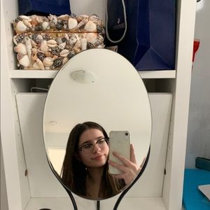 Meet your Posher, Idel